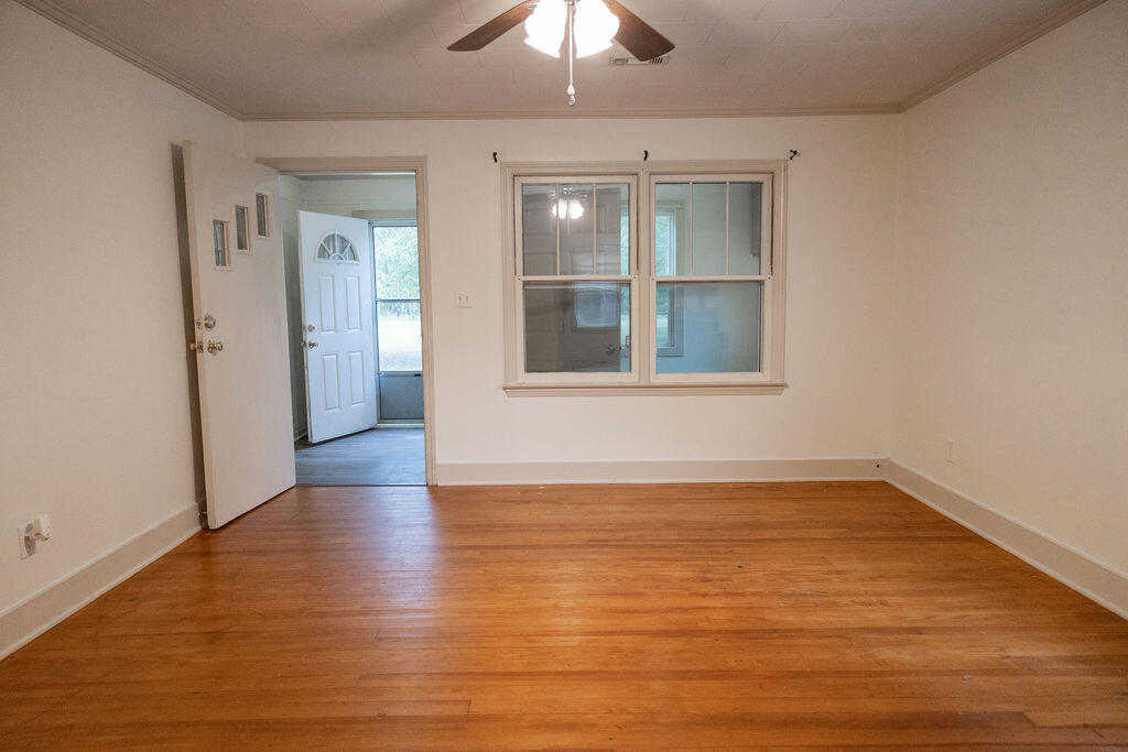 1501 Edward Road Walterboro, SC 29488 - Photo 5 of 22 3T6A4388