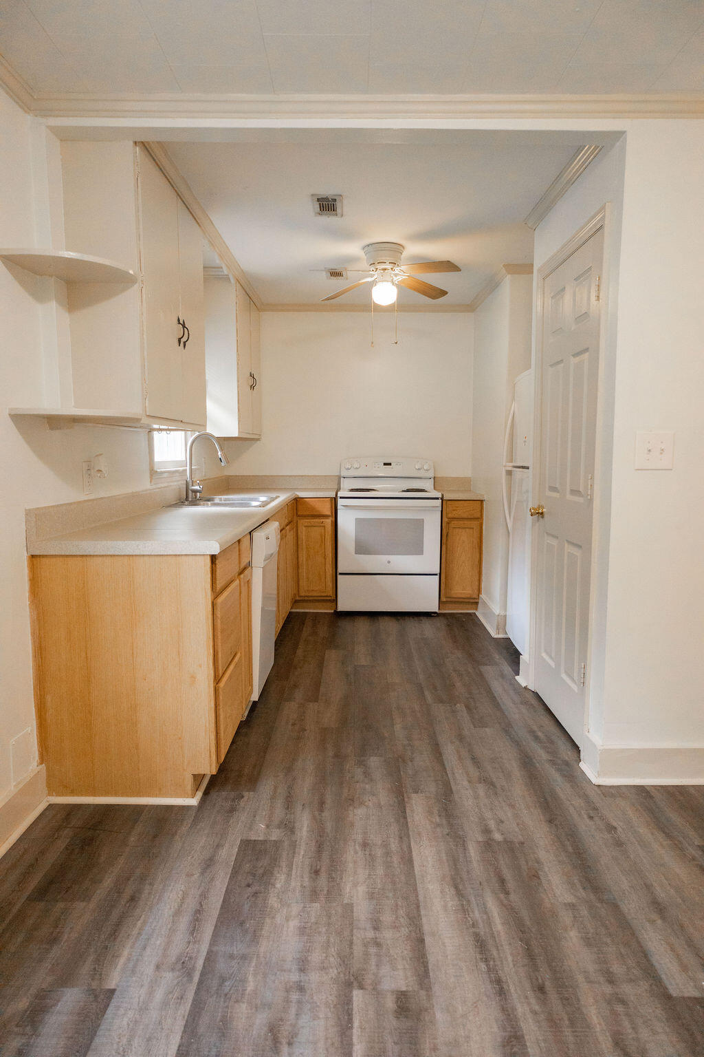 1501 Edward Road Walterboro, SC 29488 - Photo 8 of 22 3T6A4400