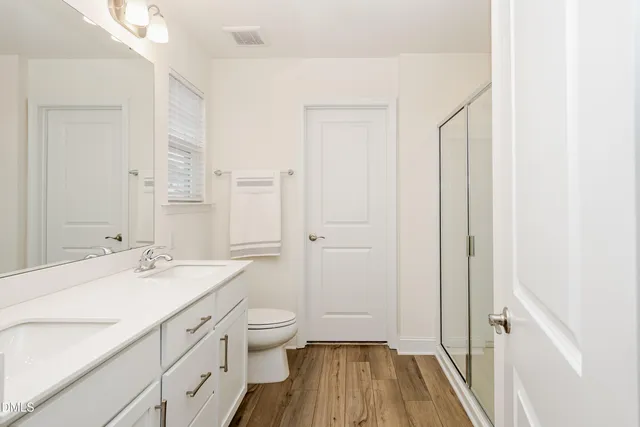 $338,000 | 1220 Sidney Crk Drive, Zebulon, NC 27597