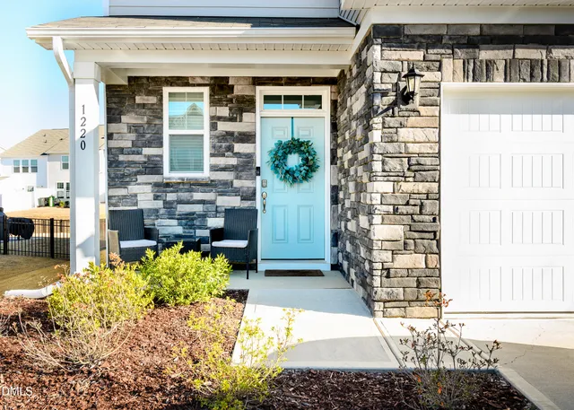 $338,000 | 1220 Sidney Crk Drive, Zebulon, NC 27597