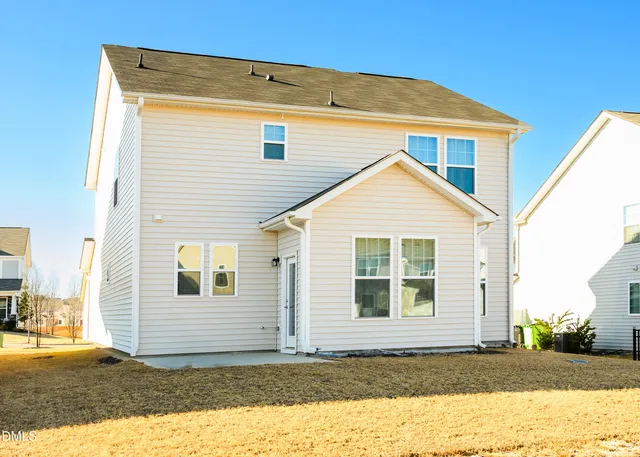 $338,000 | 1220 Sidney Crk Drive, Zebulon, NC 27597