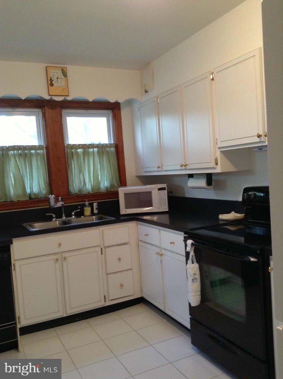 1647 Shookstown Road Frederick, MD 21702 - Photo 10 of 24 Kitchen