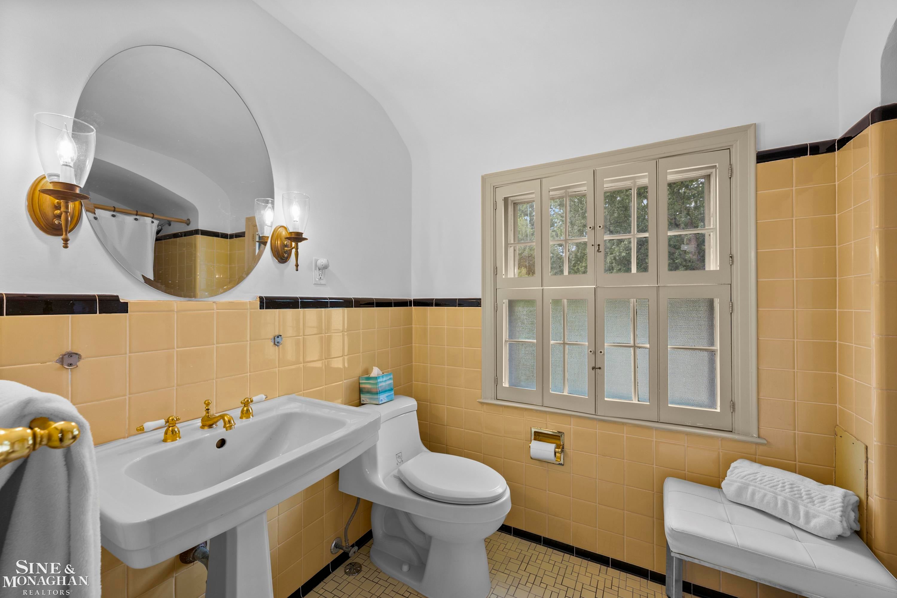 470 Allard Road Grosse Pointe Farms, MI 48236 - Photo 18 of 37 Gallery Image 18