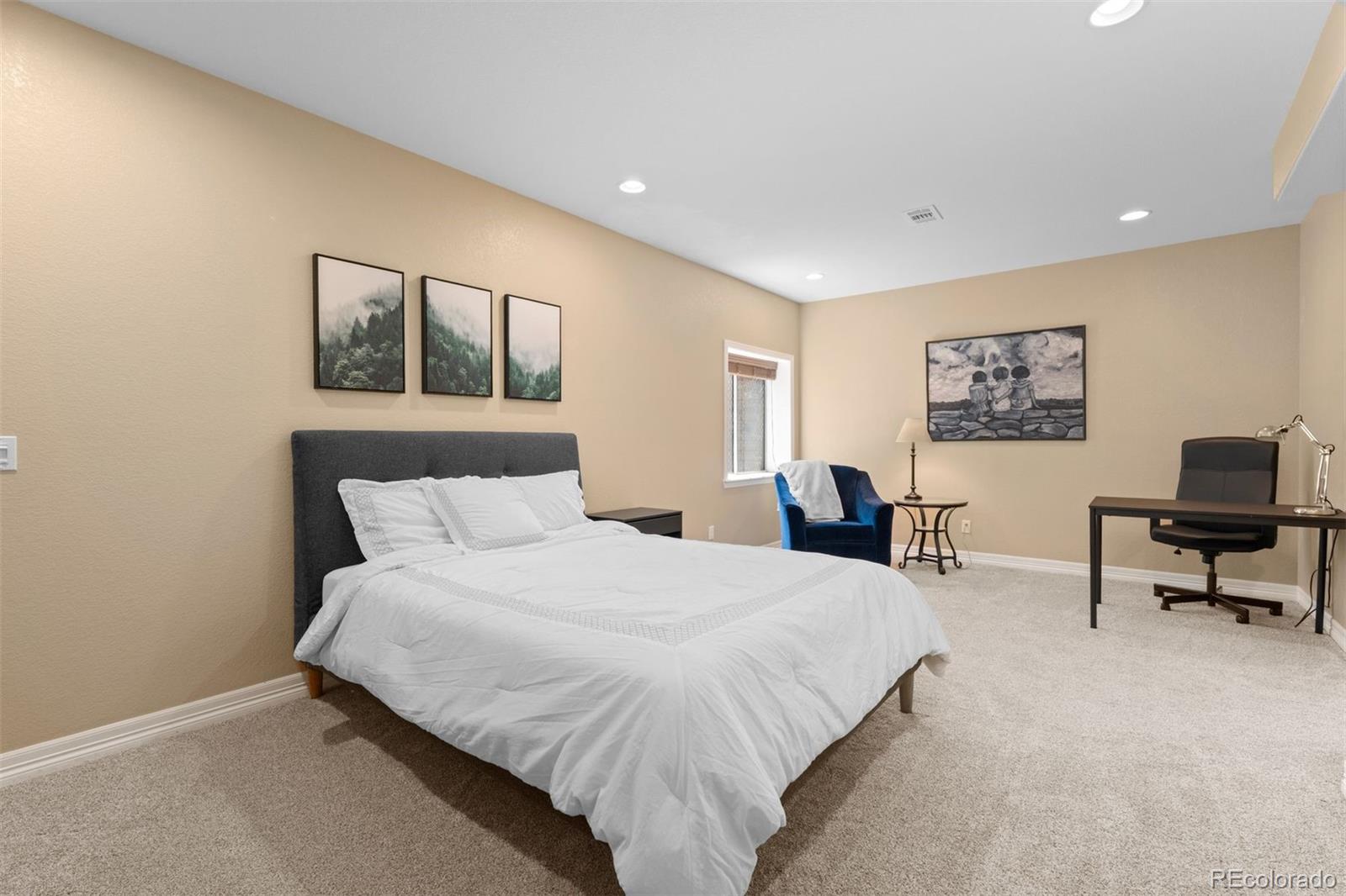 3860 Fairbrook Point Highlands Ranch, CO 80130 - Photo 35 of 42