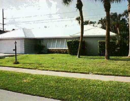 737 Apple Tree Lane Boca Raton, FL 33486 - Photo 1 of 1 Primary Photo