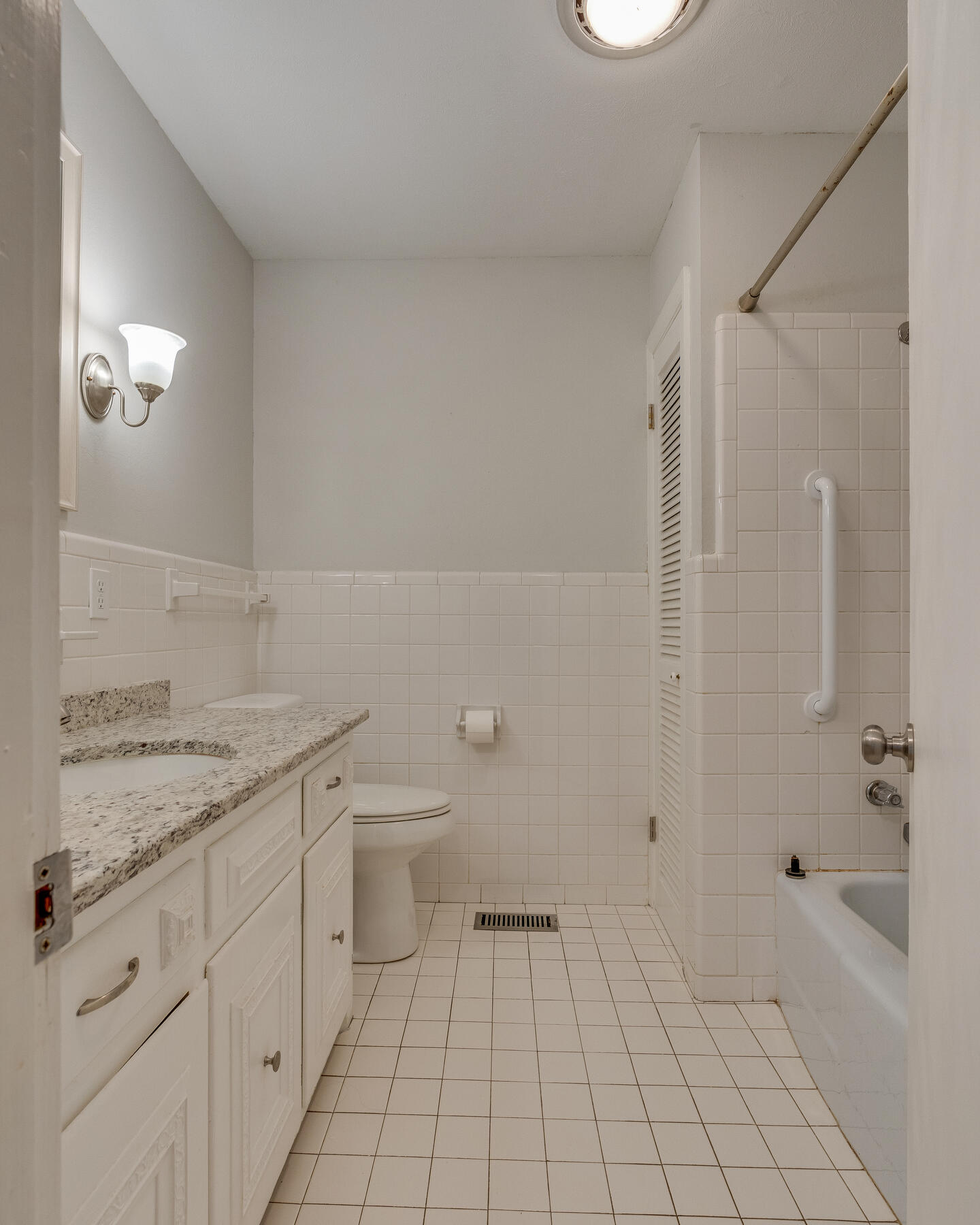 330 Hidden Valley Road Bristol, TN 37620 - Photo 17 of 29 020