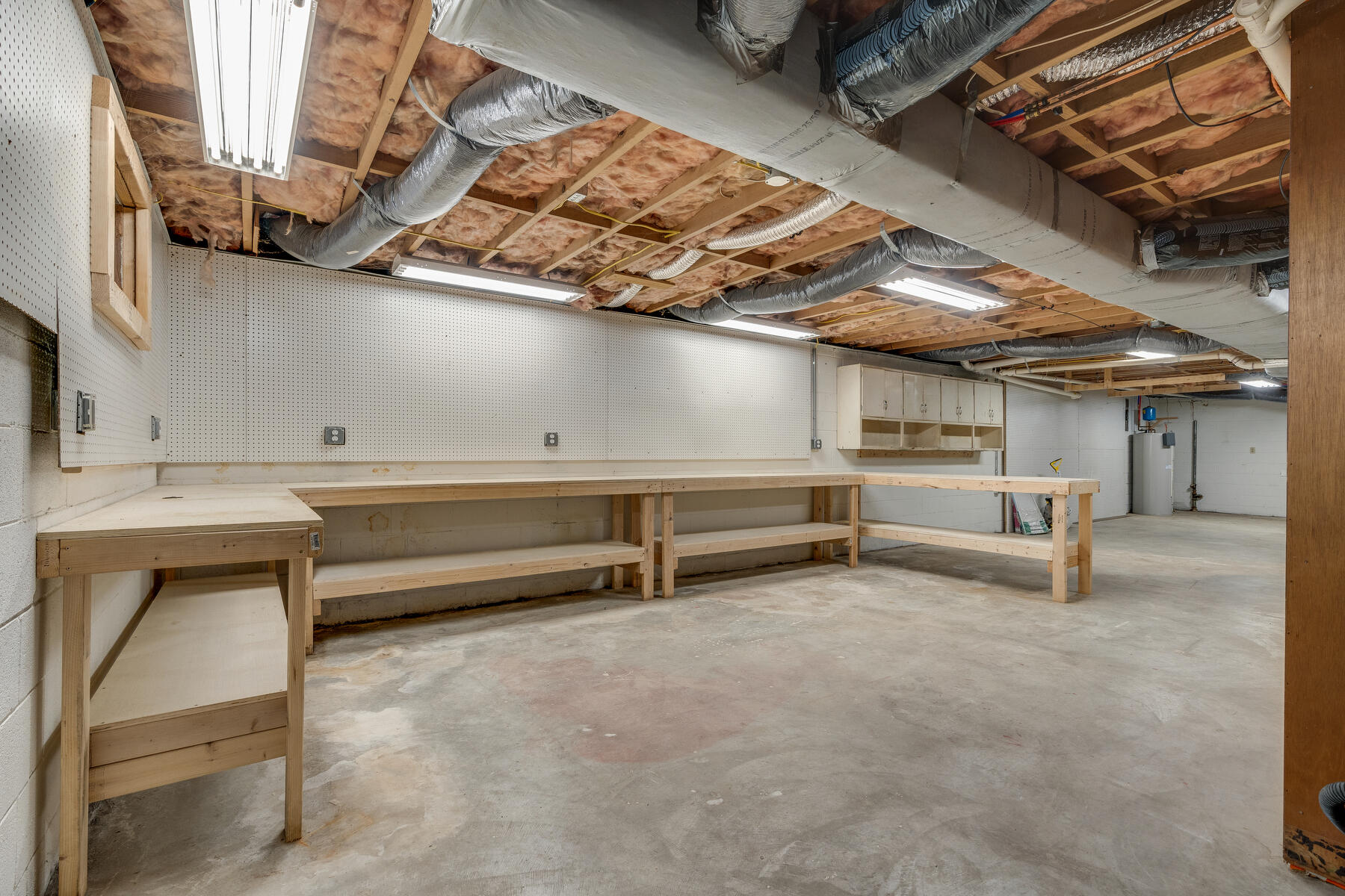 330 Hidden Valley Road Bristol, TN 37620 - Photo 26 of 29 029