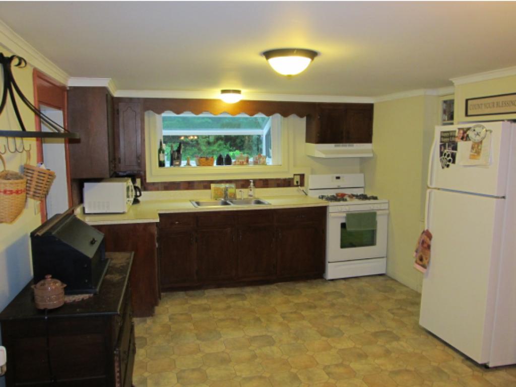 208 Chance Pond Road Franklin, NH 03235 - Photo 4 of 15