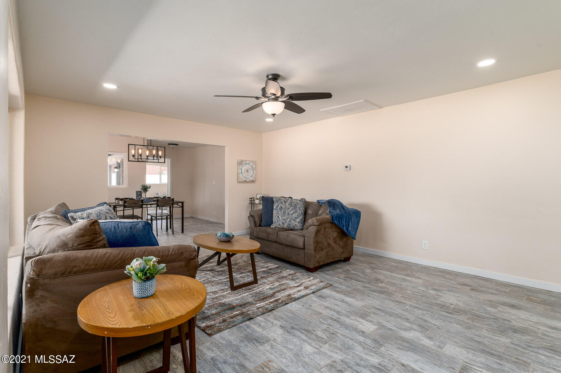 2041 East Rennoc Stravenue Tucson, AZ 85719 - Photo 7 of 38 Gallery Image 7