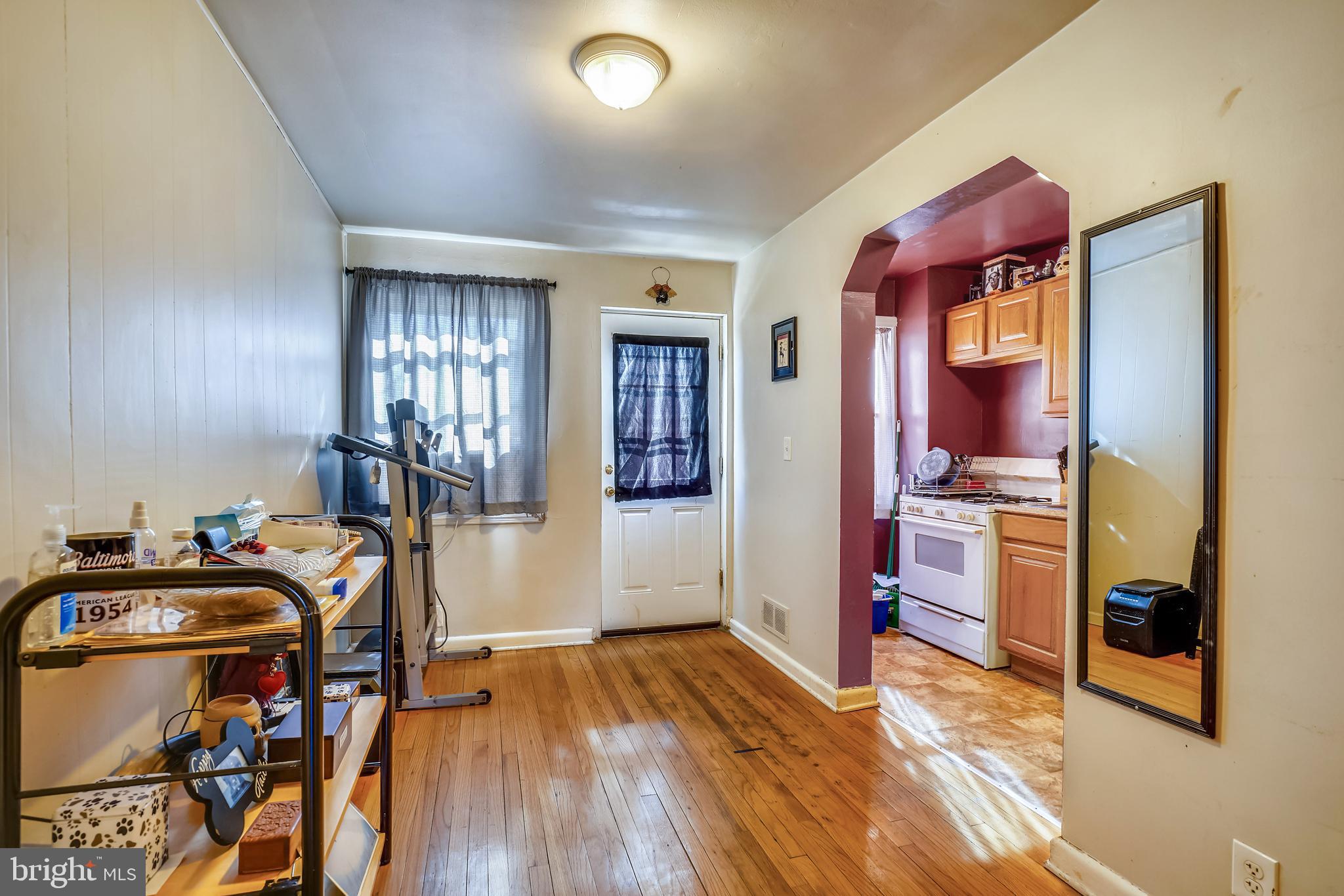 3117 Georgetown Road Baltimore, MD 21230 - Photo 5 of 16 Dining Room