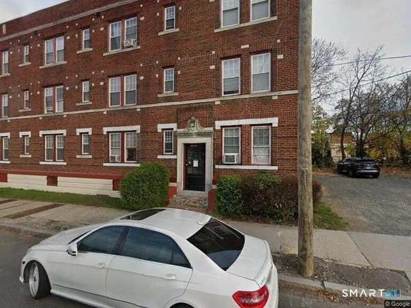 $1,350 | 106 Wadsworth Street, Unit A2, Hartford, CT 06106
