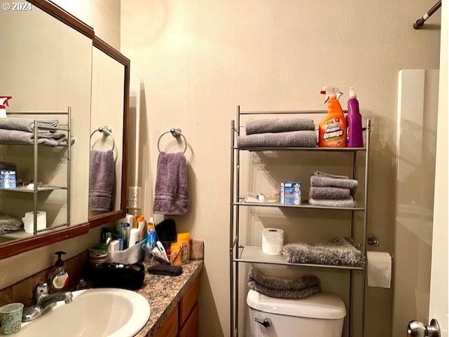 1090 West Ridgeway Avenue Hermiston, OR 97838 - Photo 10 of 22 Owner's Suite Bedroom