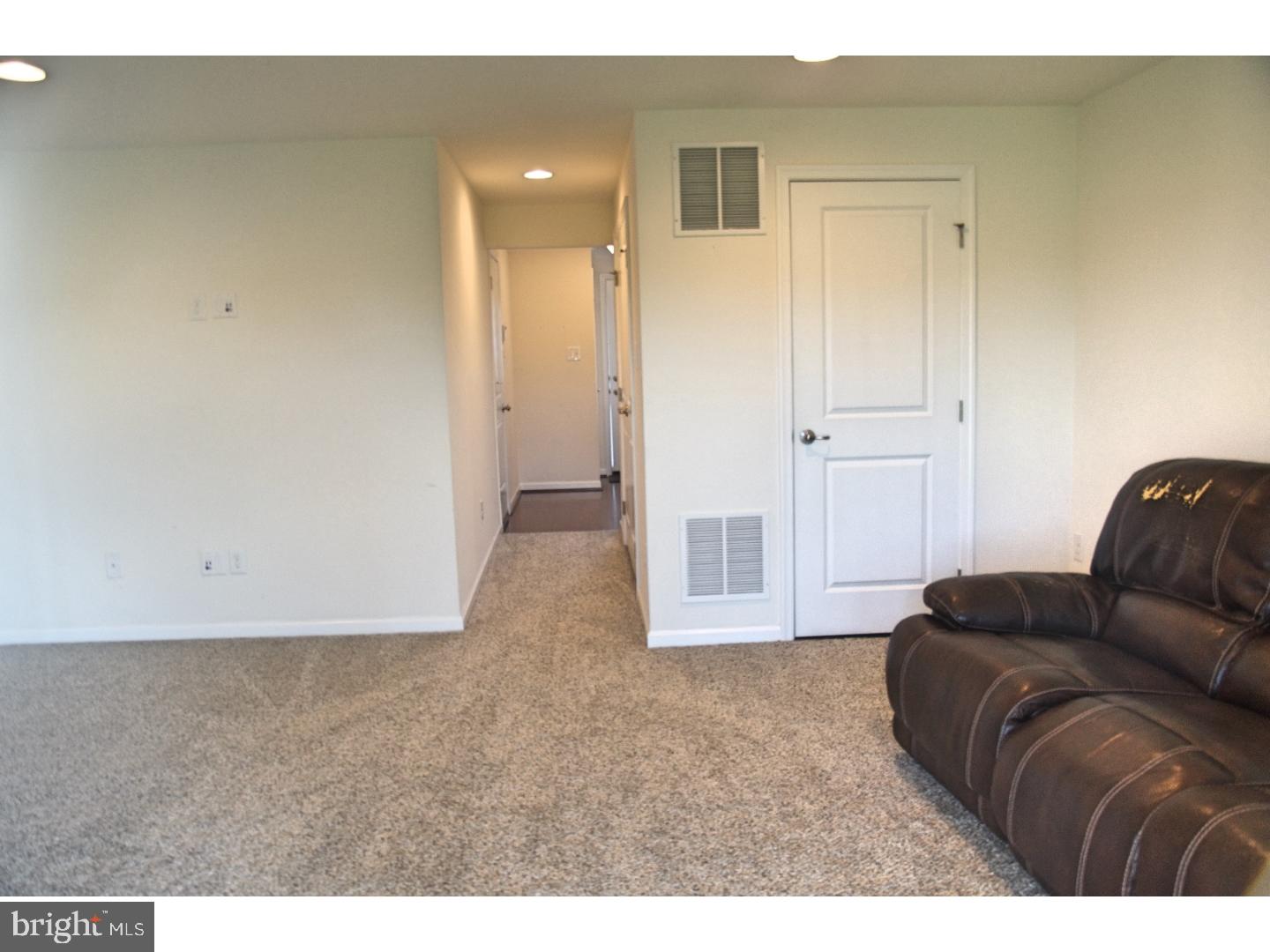 308 Iannelli Road Clarksboro, NJ 08020 - Photo 5 of 16 Family Room