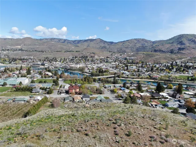 $350,000 | -nna East Iowa Street, Chelan, WA 98816
