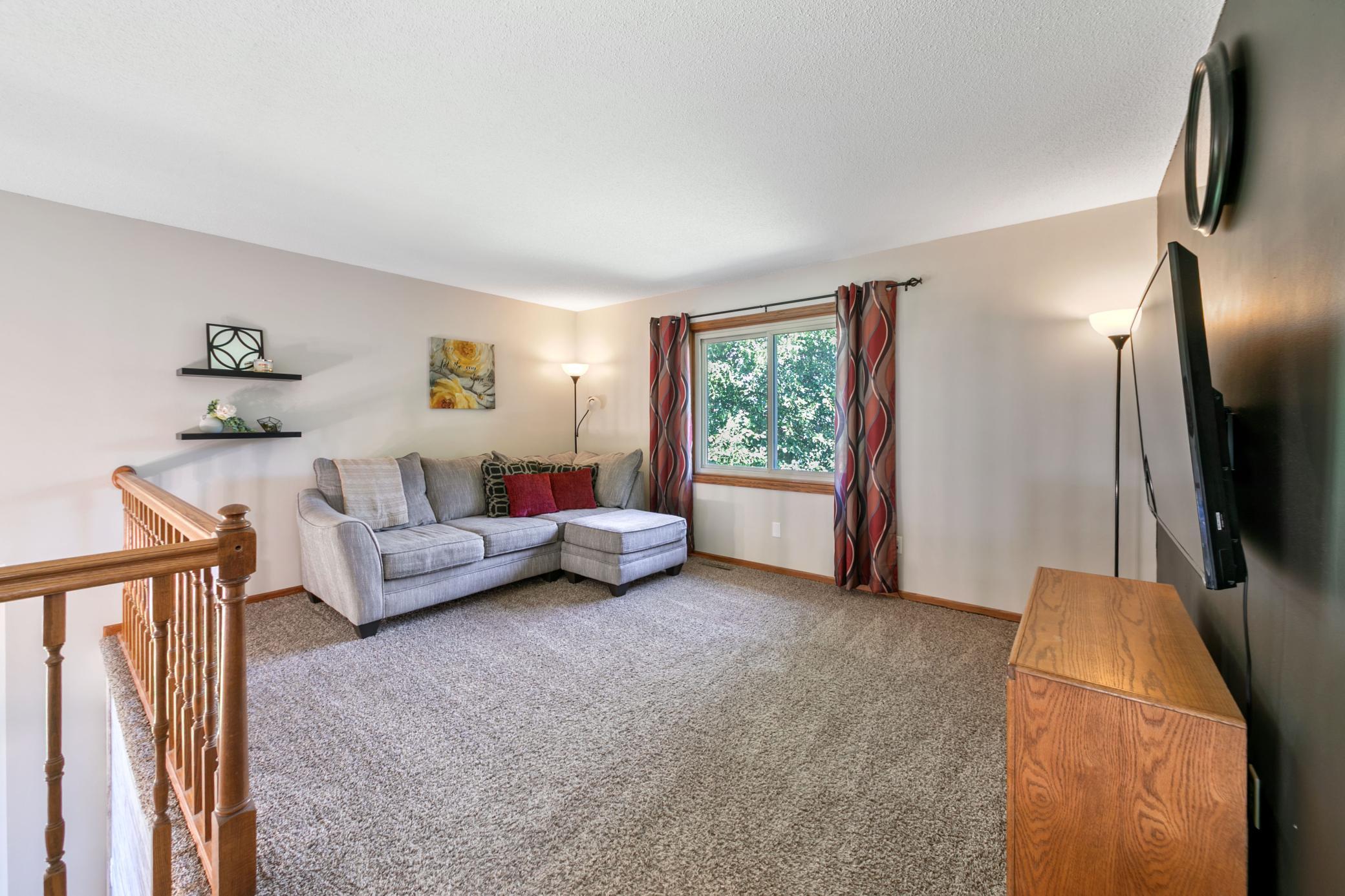 4712 Heather Ridge Road North Oakdale, MN 55128 - Photo 8 of 28