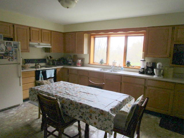 39 Russell Road Kents Hill, ME 04349 - Photo 2 of 14 IMG_0494-001