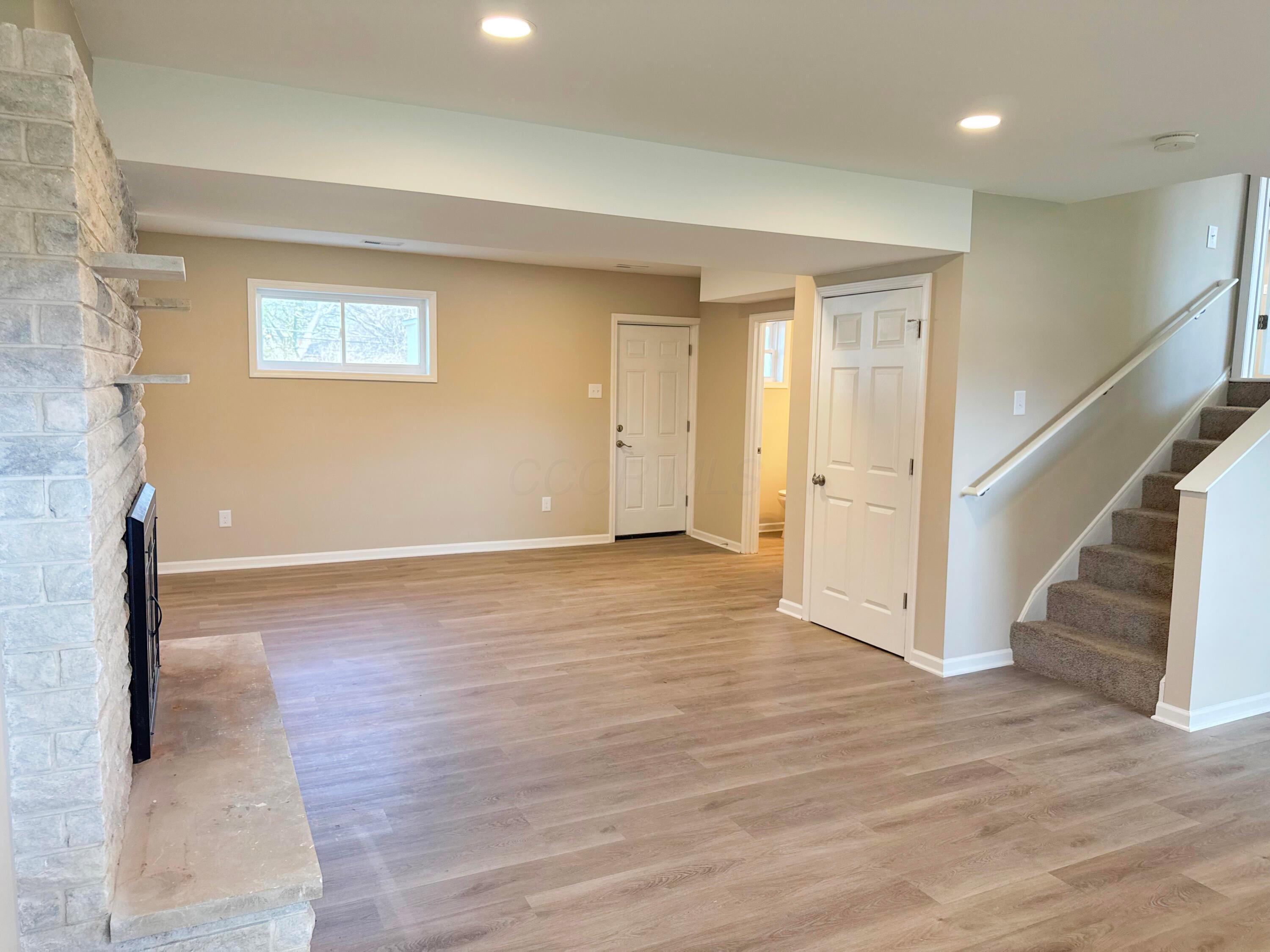 1767 Woodcrest Road Columbus, OH 43232 - Photo 15 of 29 IMG_0854