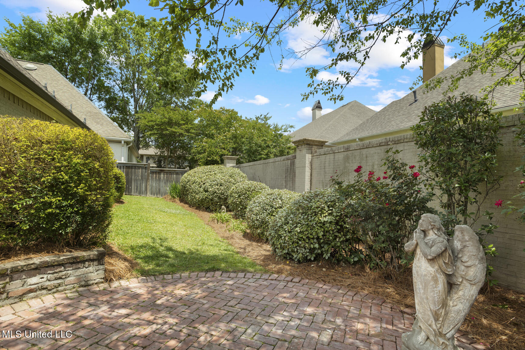 4 Waterford Place Jackson, MS 39211 - Photo 25 of 27 4 Waterford Place-41