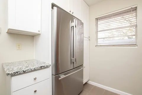 $270,000 | 3660 Peachtree Road Northeast, Unit 4E, Atlanta, GA 30319