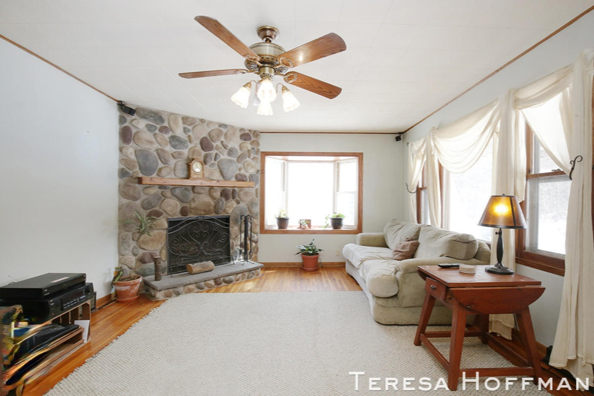 7180 Wabasis Road Northeast Belding, MI 48809 - Photo 3 of 22 7183Wabasis
