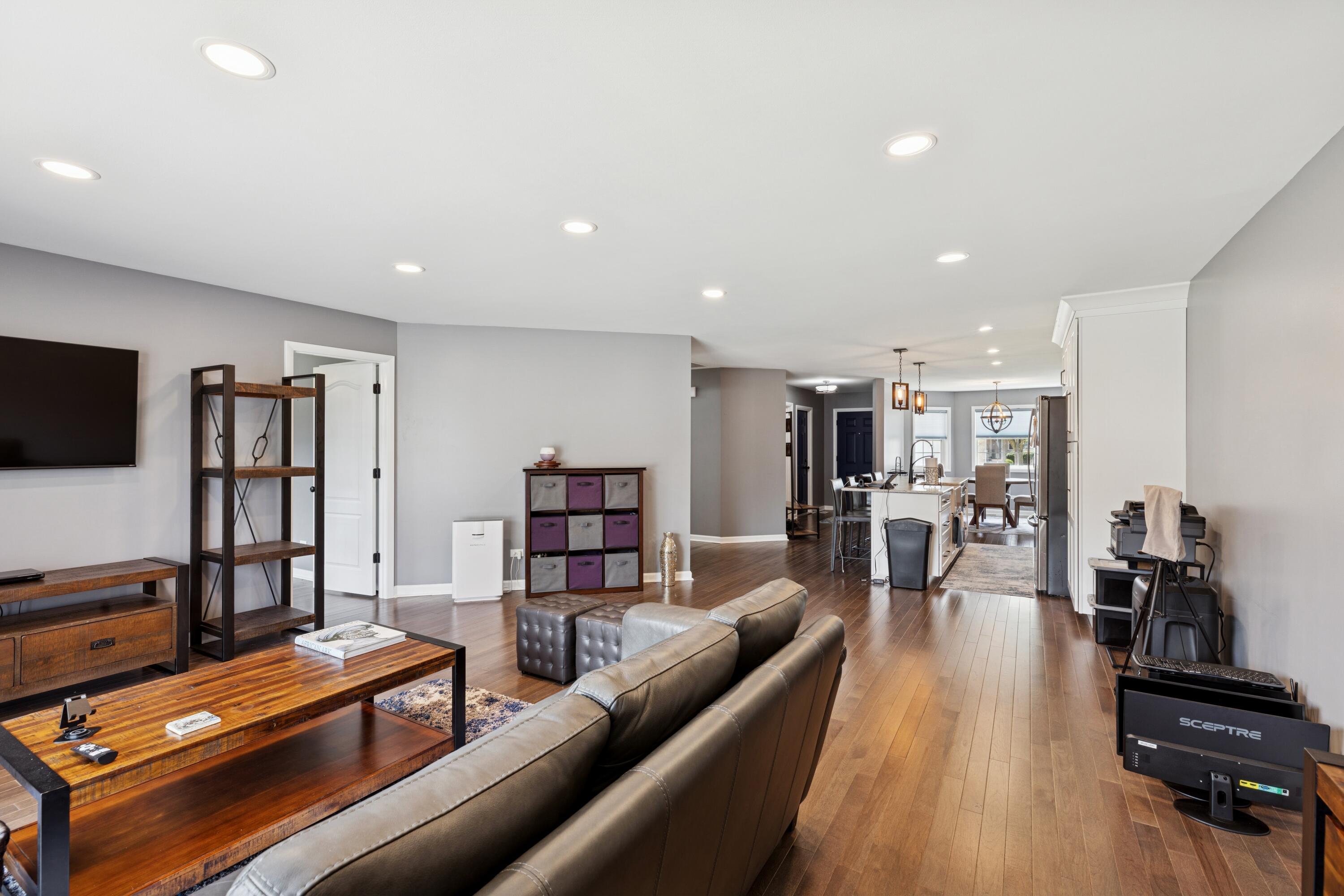 1437 Rokosz Lane, Unit 2 Dyer, IN 46311 - Photo 5 of 16 3000x2000