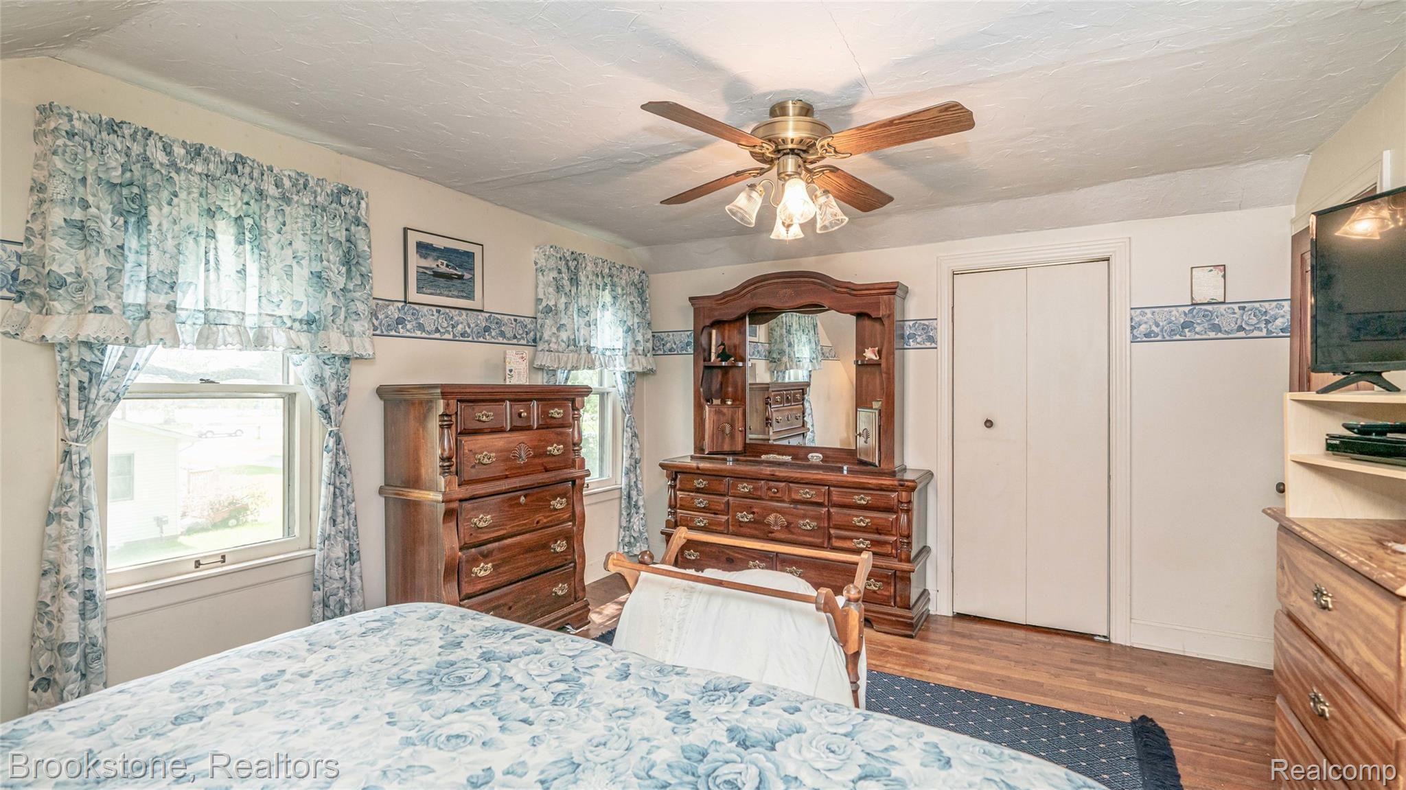 2960 Culbertson Avenue Rochester, MI 48307 - Photo 28 of 34 038_38.jpg
