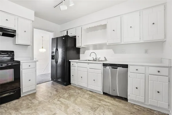 $520,000 | 7359 South Syracuse Court, Centennial, CO 80112