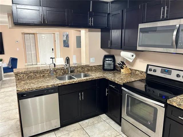 $249,900 | 1017 Washington Circle, Unit 1017B, Homestead, FL 33034
