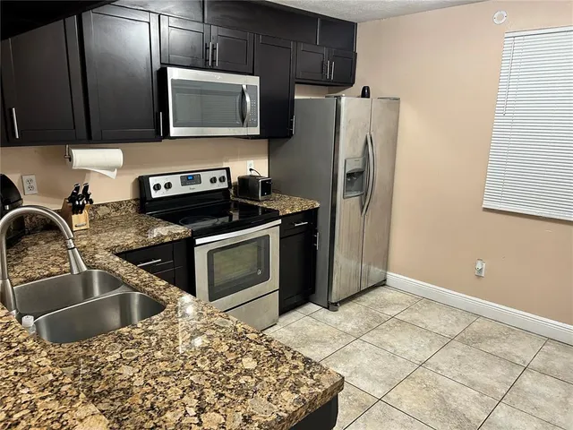 $249,900 | 1017 Washington Circle, Unit 1017B, Homestead, FL 33034