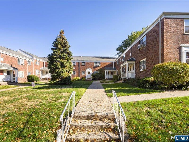 486 Blanchard Terrace, Unit 78 Hackensack, NJ 07601 - Photo 1 of 13