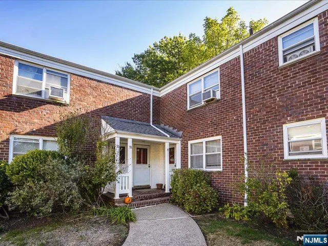 $2,500 | 486 Blanchard Terrace, Unit 78, Hackensack, NJ 07601