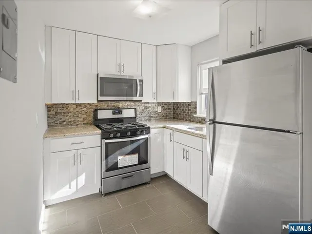 $2,500 | 486 Blanchard Terrace, Unit 78, Hackensack, NJ 07601