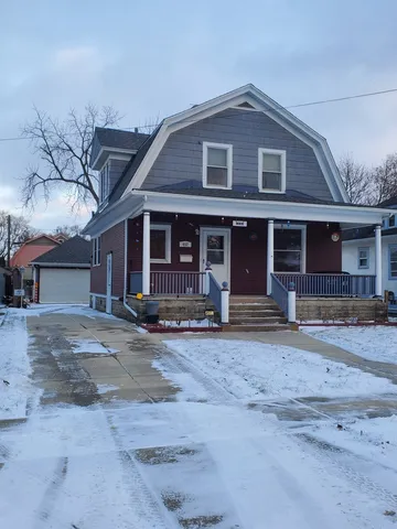 $325,000 | 457 Arlington Avenue, Elgin, IL 60120