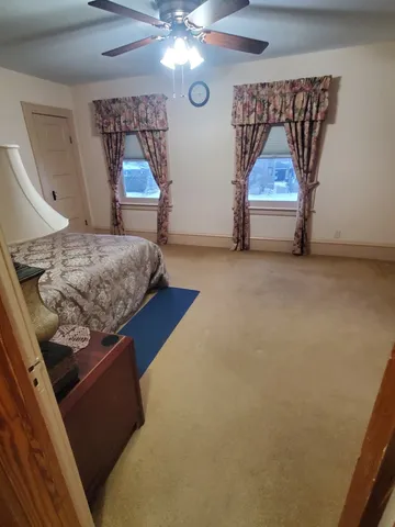 $325,000 | 457 Arlington Avenue, Elgin, IL 60120