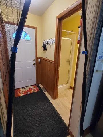 $325,000 | 457 Arlington Avenue, Elgin, IL 60120