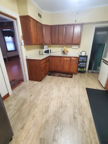 $325,000 | 457 Arlington Avenue, Elgin, IL 60120