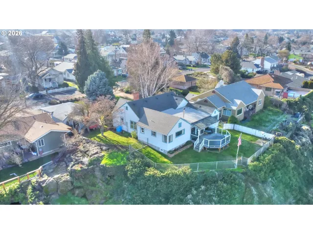 $489,000 | 1125 East 8th Street, The Dalles, OR 97058