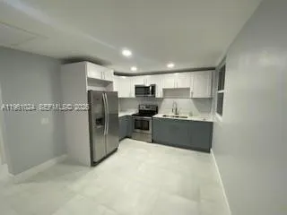 $2,500 | Hialeah, Hialeah, FL 33010