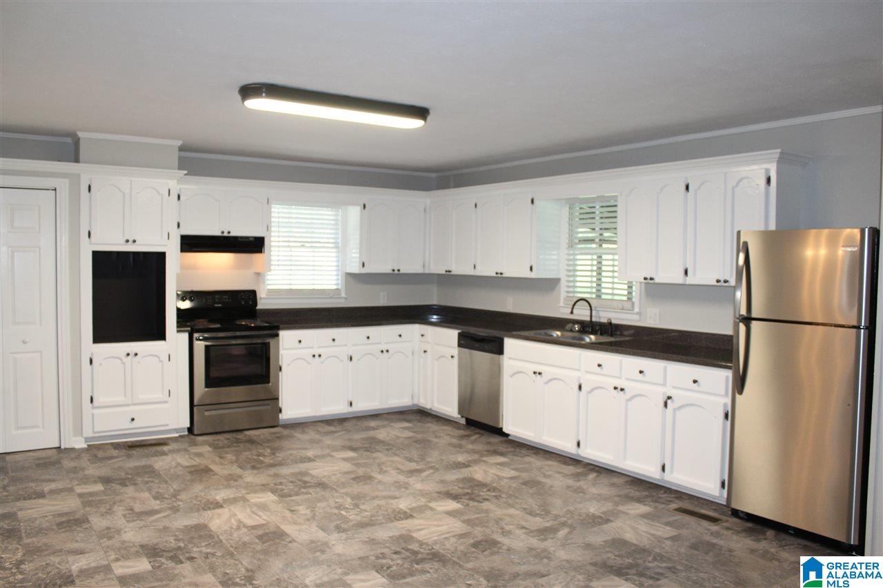 20 Arrowhead Trail Anniston, AL 36206 - Photo 2 of 35