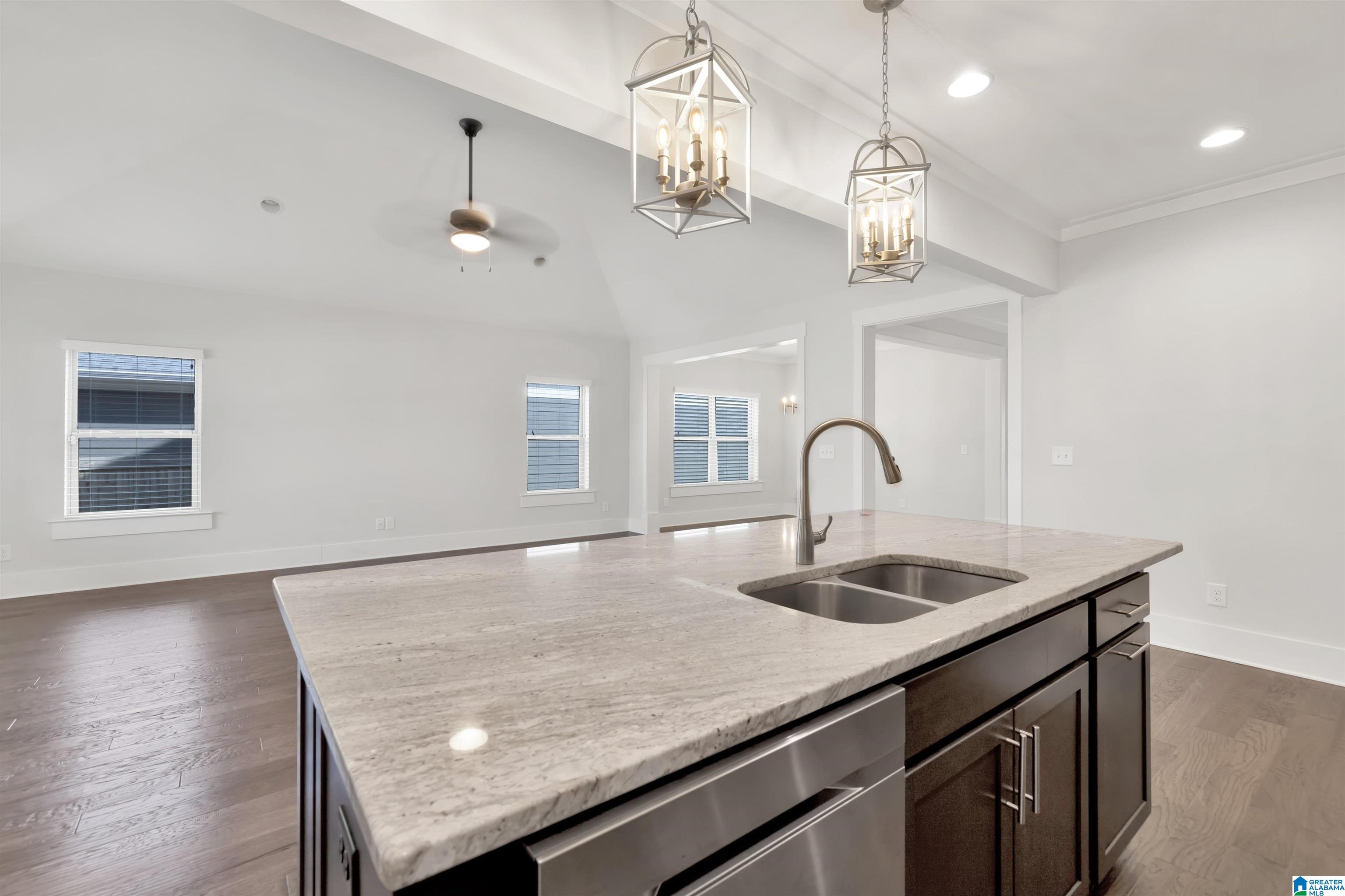 2162 Samuel Pass Birmingham, AL 35226 - Photo 6 of 35
