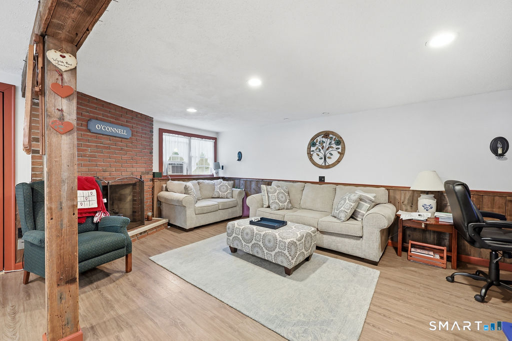1451 Neipsic Road Glastonbury, CT 06033 - Photo 22 of 37