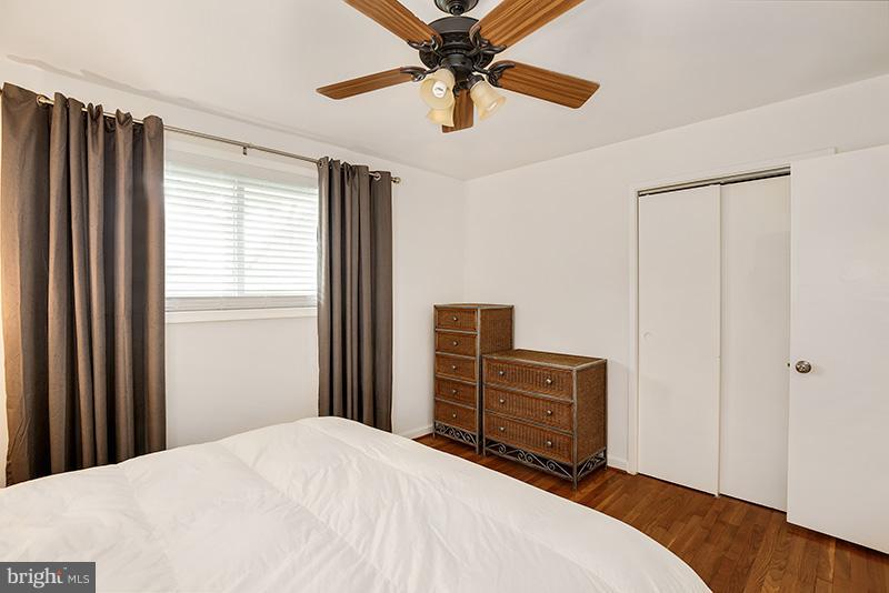 2002 Henry Road Rockville, MD 20851 - Photo 17 of 30 Bedroom (Master)