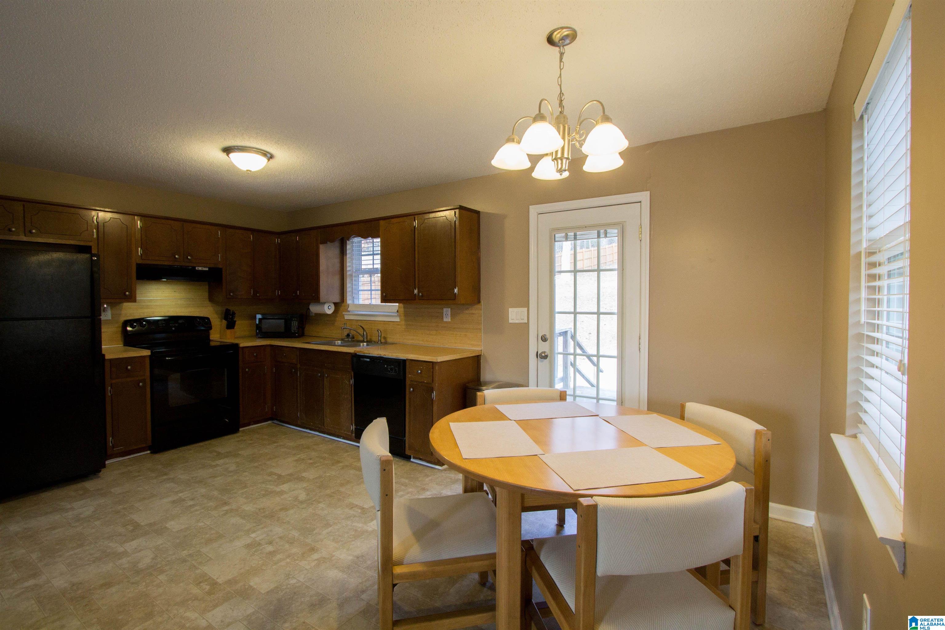 3056 Queenstown Road Trussville, AL 35173 - Photo 9 of 23