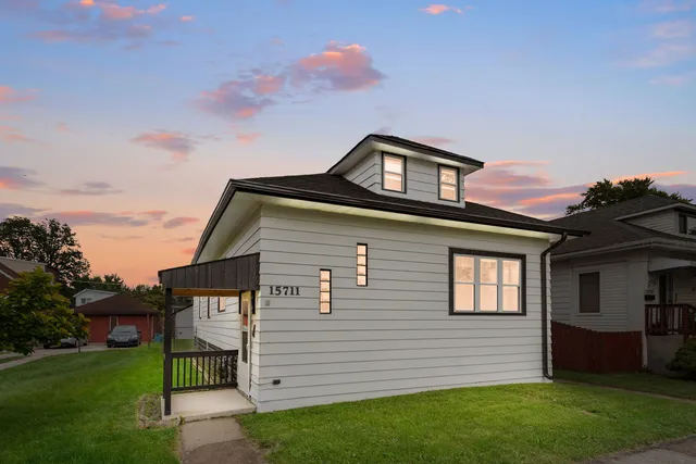 $239,900 | 15711 Lowe Avenue, Harvey, IL 60426