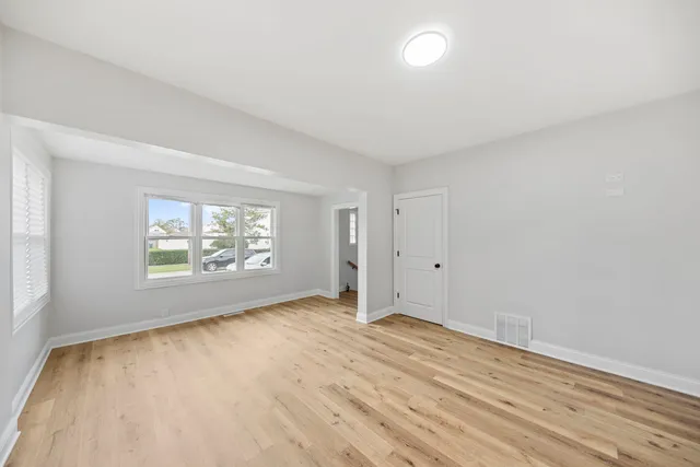 $239,900 | 15711 Lowe Avenue, Harvey, IL 60426