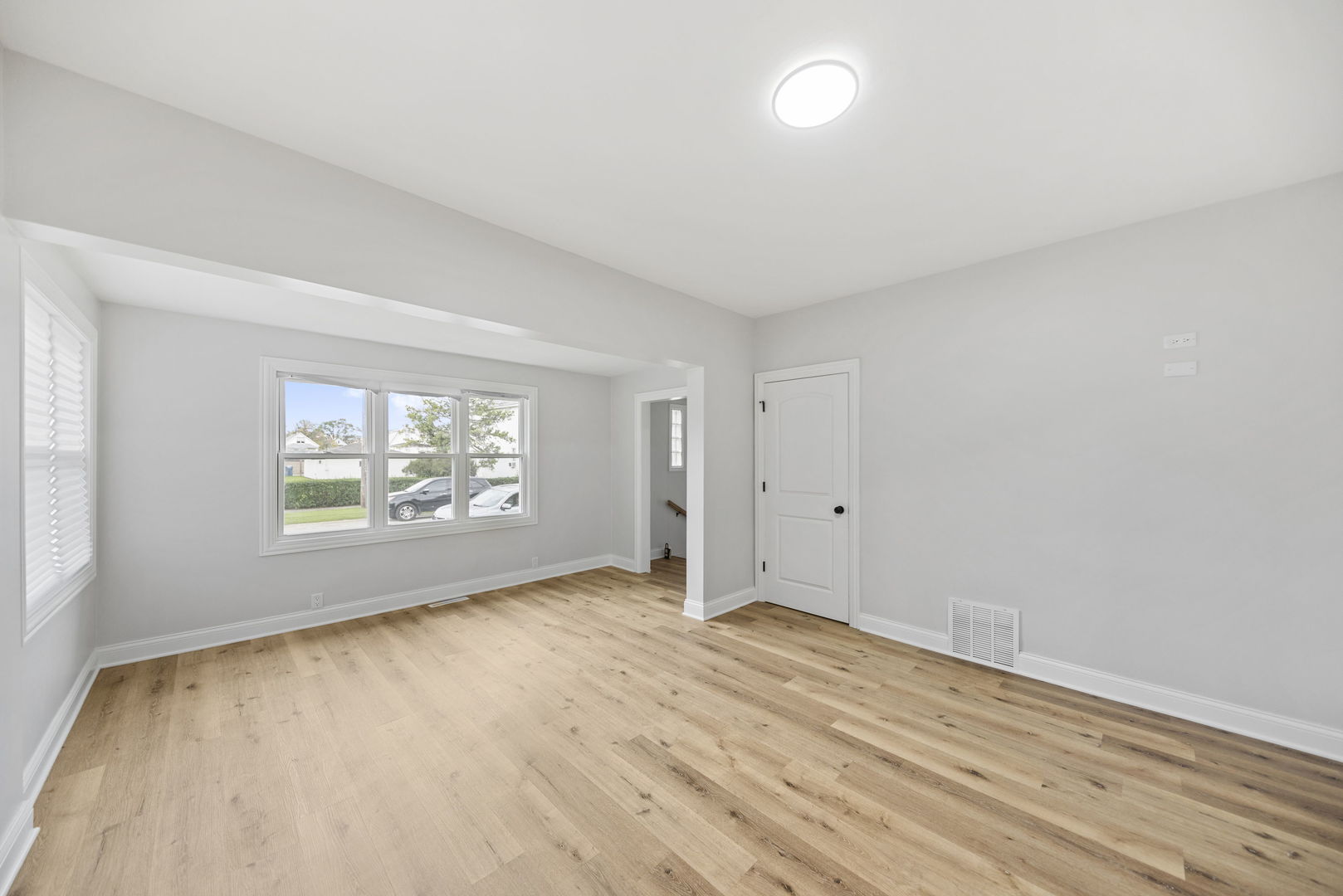 15711 Lowe Avenue Harvey, IL 60426 - Photo 4 of 17