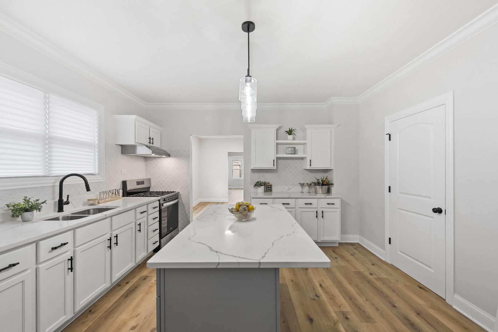 15711 Lowe Avenue Harvey, IL 60426 - Photo 6 of 17