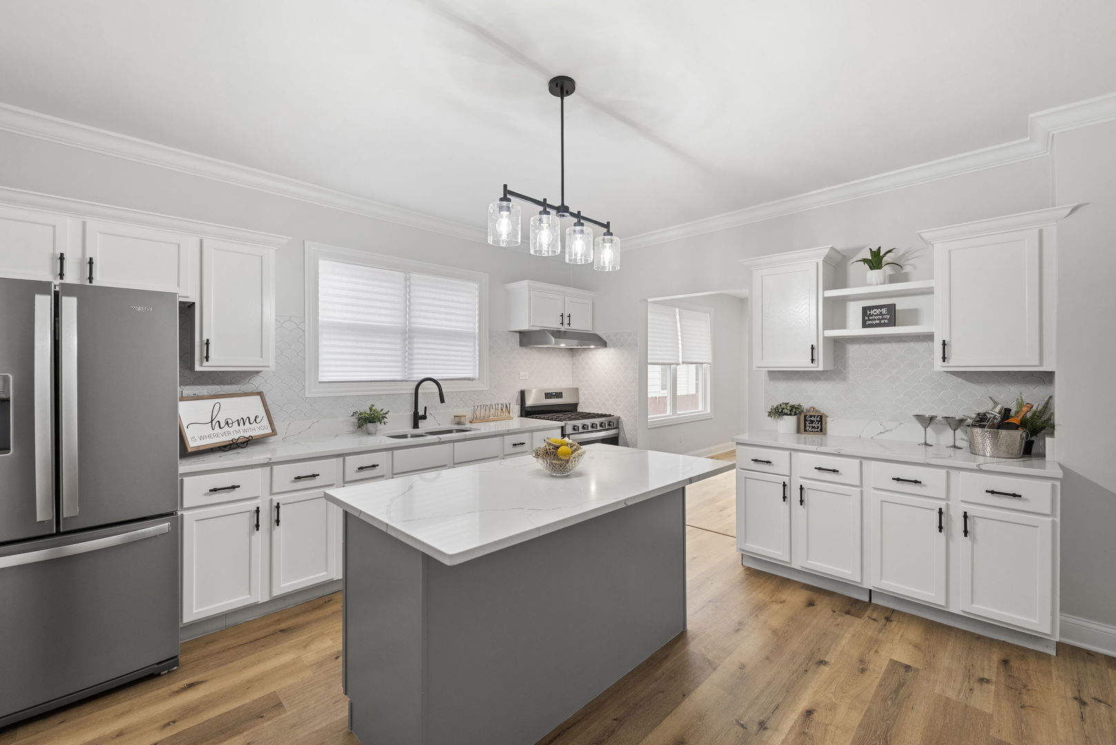 15711 Lowe Avenue Harvey, IL 60426 - Photo 7 of 17