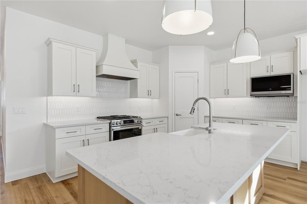 1064 Southwest 67th Drive Gainesville, FL 32607 - Photo 3 of 24