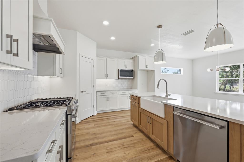 1064 Southwest 67th Drive Gainesville, FL 32607 - Photo 7 of 24